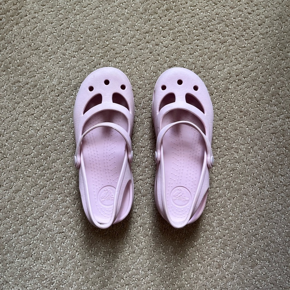 Girl’s Pink Crocs Sandals